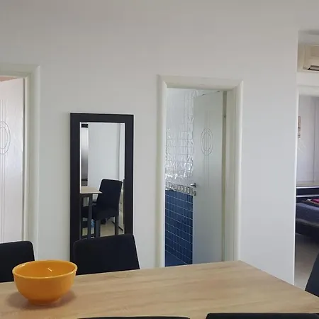 M&i With Sea View * Durrës