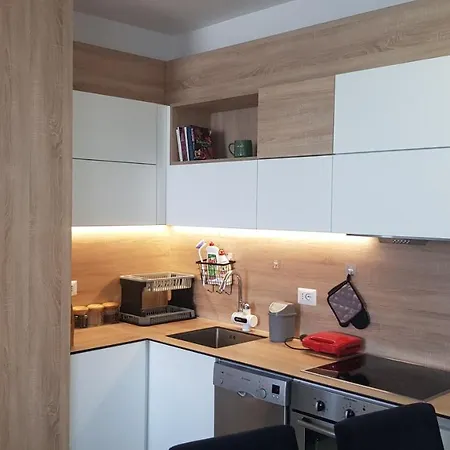 M&i With Sea View Apartman *