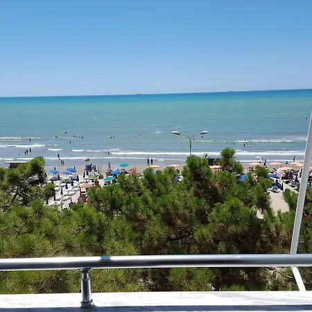 M&i With Sea View Apartman Durrës