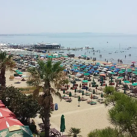 M&i With Sea View * דורס