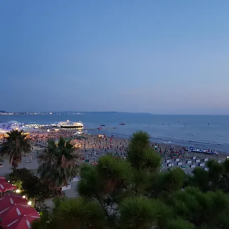 M&i With Sea View