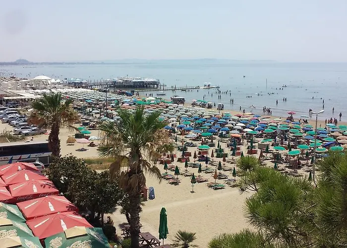 M&i With Sea View * Durrës